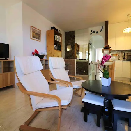 Spacious With Barbecue * Montjoi